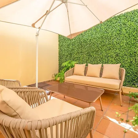 Guestready - Charming With A Garden Lägenhet