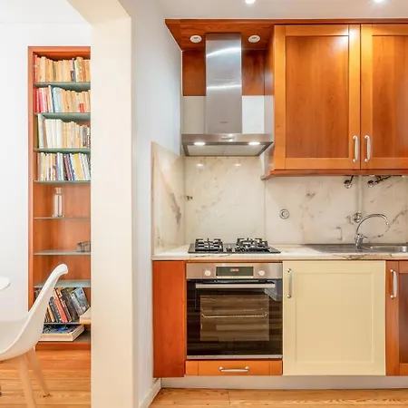 Guestready - Charming With A Garden * Lisboa