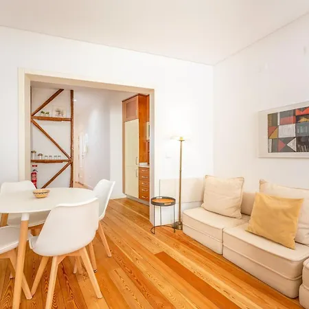 Guestready - Charming With A Garden * Lisboa