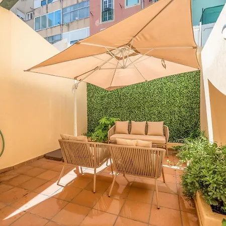 Lägenhet Guestready - Charming With A Garden Lisboa