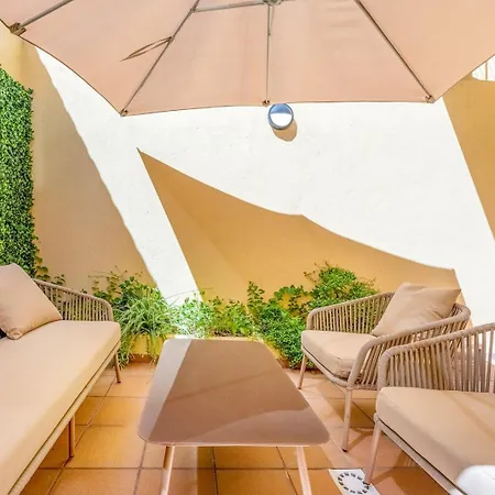 Lägenhet Guestready - Charming With A Garden