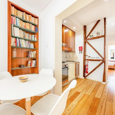 Guestready - Charming With A Garden Lejlighed