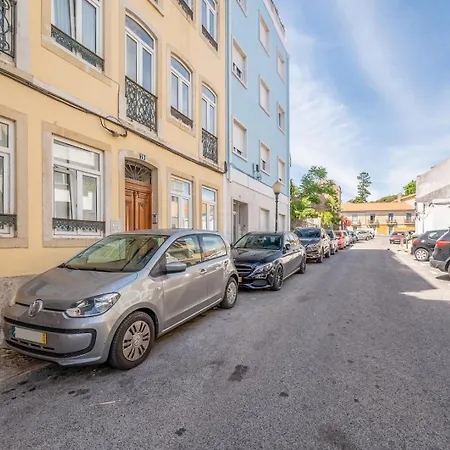 Guestready - Charming With A Garden Lejlighed